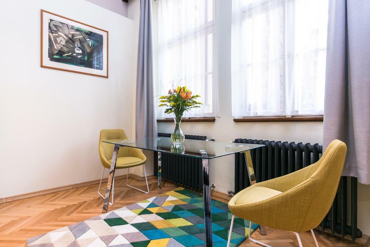 Apartment Nebovidy I - Historic Centre - Terrace - Air Conditioning Praha Bagian luar foto