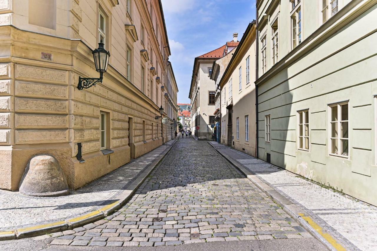 Apartment Nebovidy I - Historic Centre - Terrace - Air Conditioning Praha Bagian luar foto